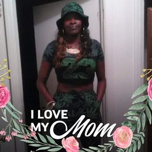 Meet your Posher, Sherry